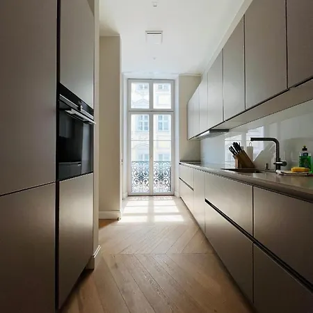 Luxury / 3-raum-suite An Der Frauenkirche / 4 *