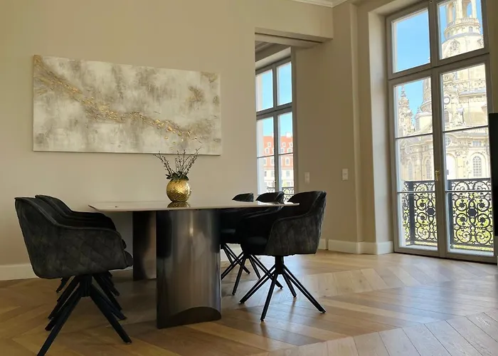 شقة Luxury / 3-raum-suite An Der Frauenkirche / 4