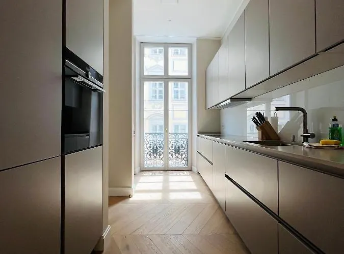 Luxury / 3-raum-suite An Der Frauenkirche / 4 *