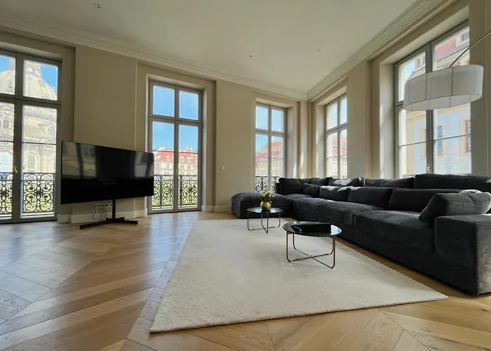Luxury / 3-raum-suite An Der Frauenkirche / 4 Appartamento Dresda