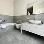 Luxury / 3-raum-suite An Der Frauenkirche / 4 *